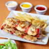 Brochetas de pollo - 2 palitos + papas fritas + ensalada personal